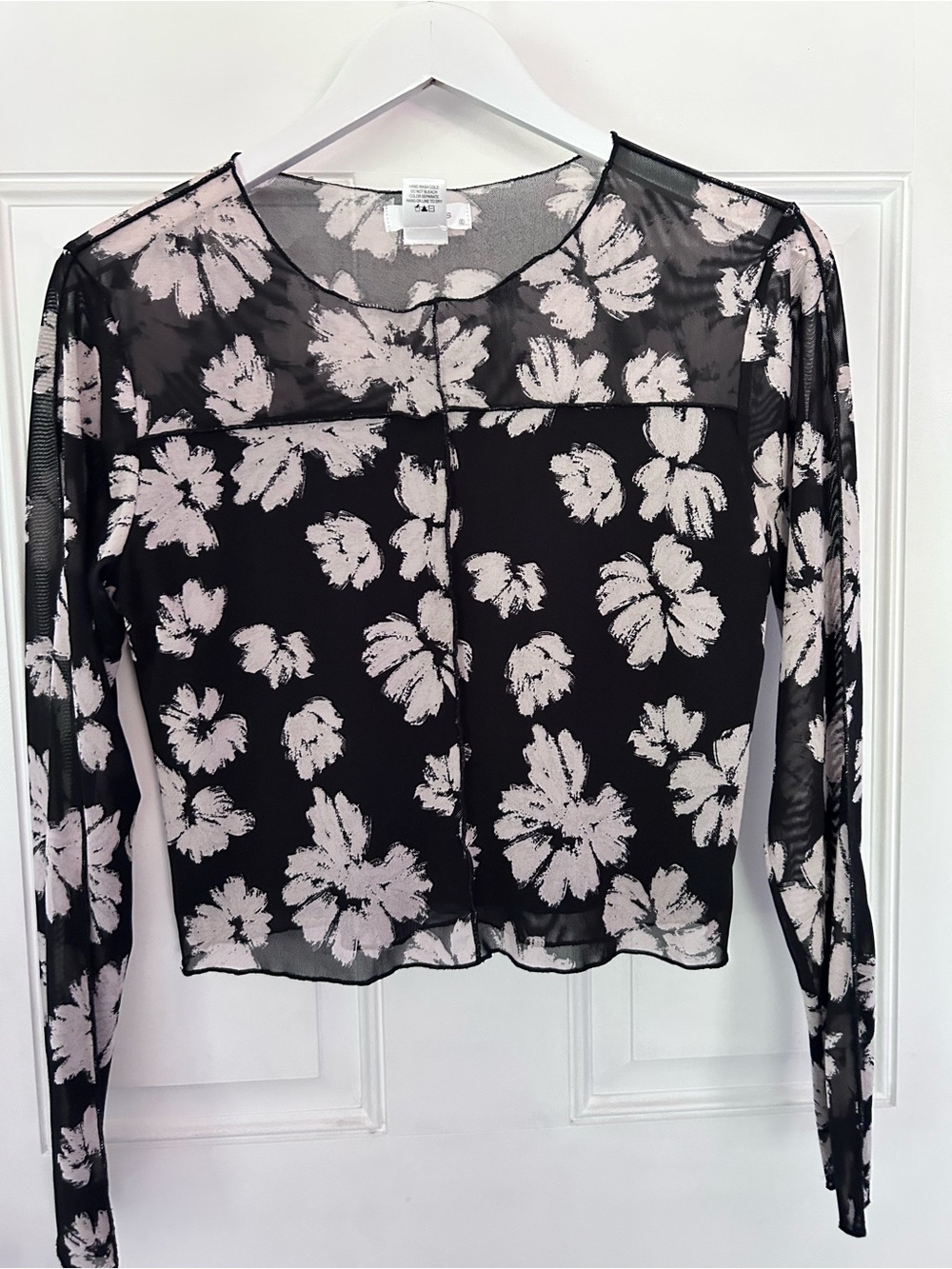 Sheer Floral Mesh Long-Sleeve Top - Black & Light Pink